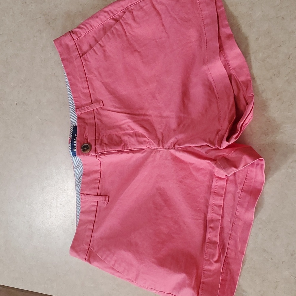 Old Navy women's Everyday Short.  Size 6.